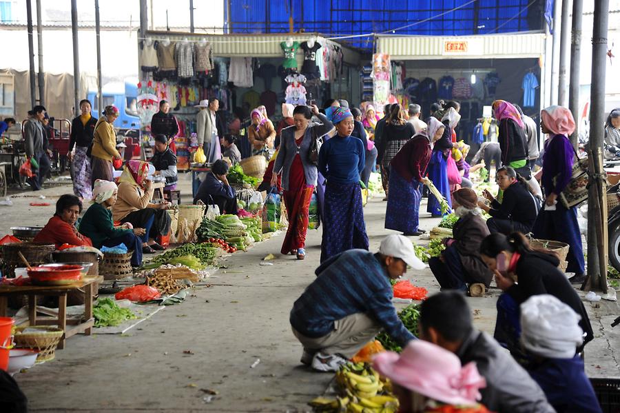 Menghun - Market