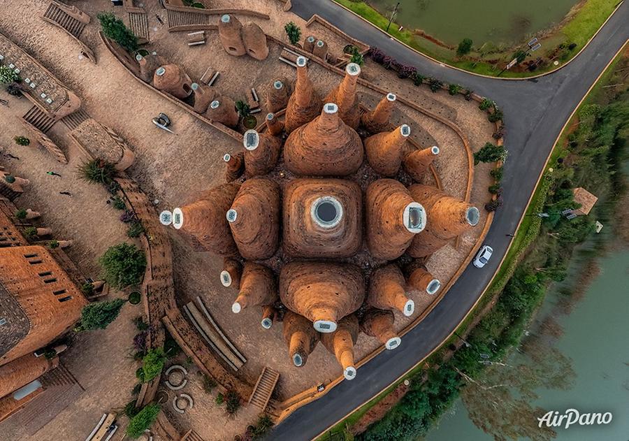 Kaleidoscope Art Gallery, Dongfengyun town of Mile City, © AirPano 
