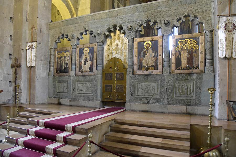 Mtskheta - Svetitskhoveli Cathedral; Iconostasis