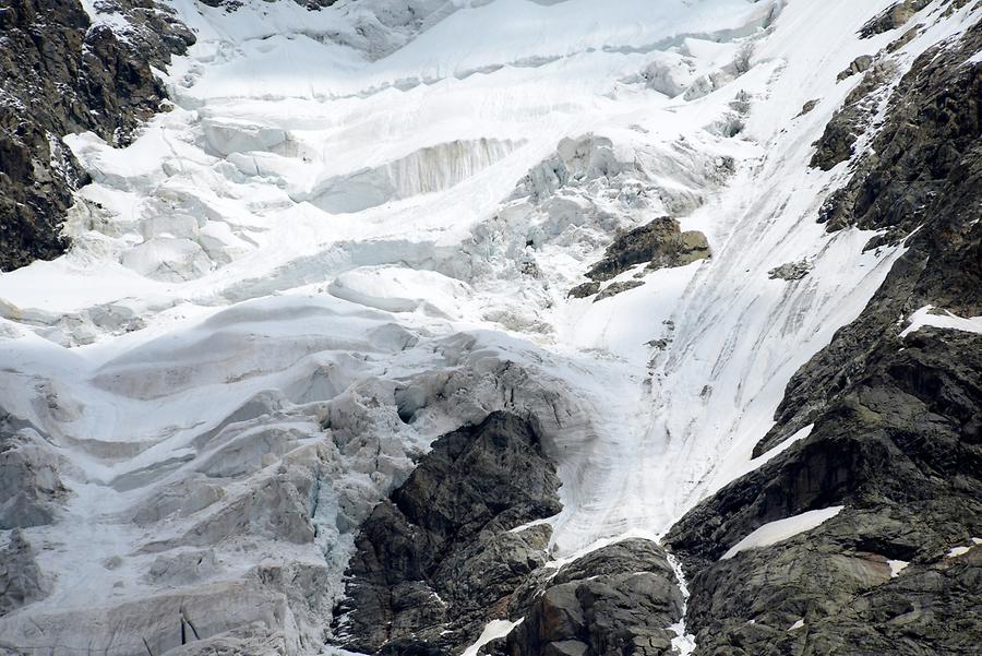 Shkhara Mountain - Glacier