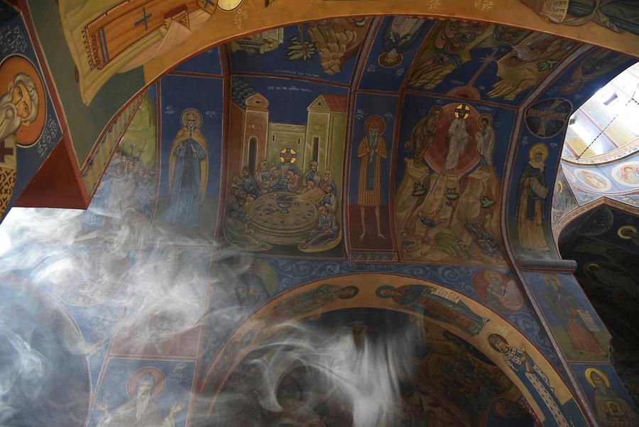 Betlemi Church - Inside; Frescos