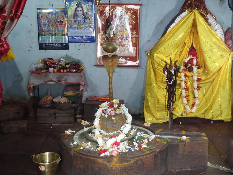 Bhubaneswar - Rameshwar Deula Temple; Inside