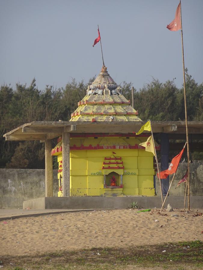 Puri - Beach; Temple