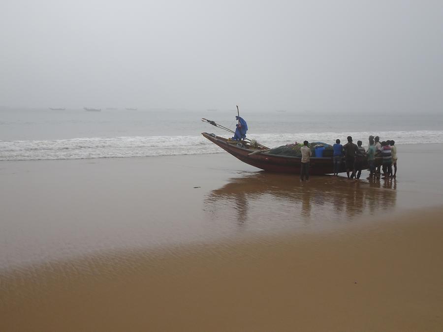 Puri - Fishing Village; Beach