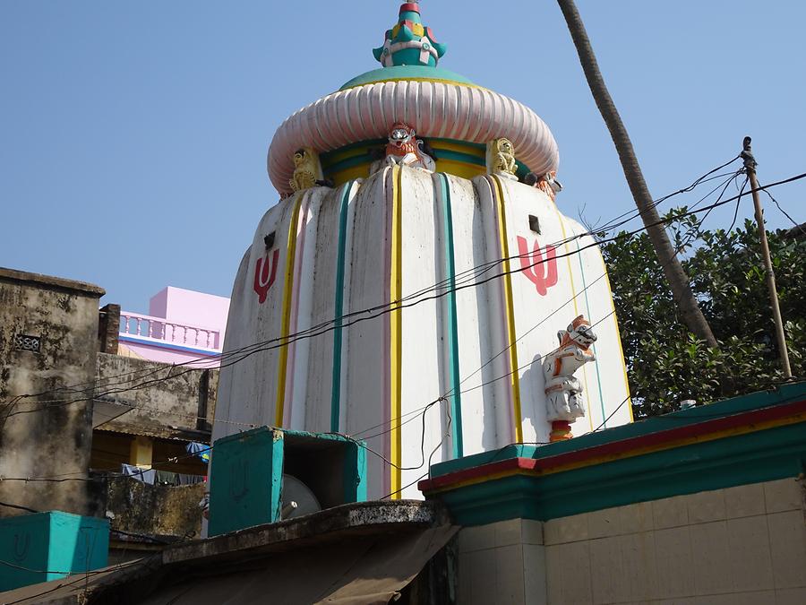 Puri - Roadside Temple
