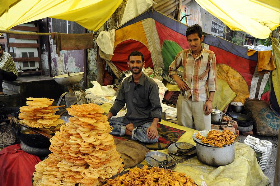 Baijnath - Market; Jalebi