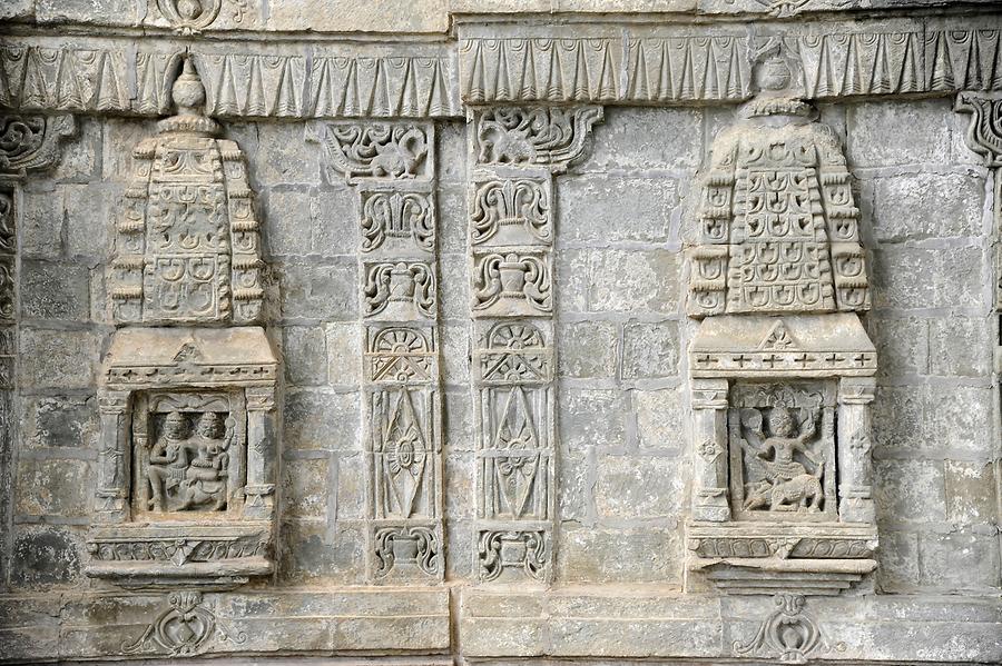 Mandi - Triloknath Temple; Detail
