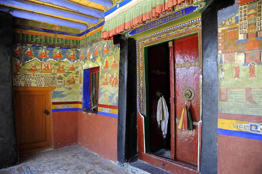 Likir Monastery Inside