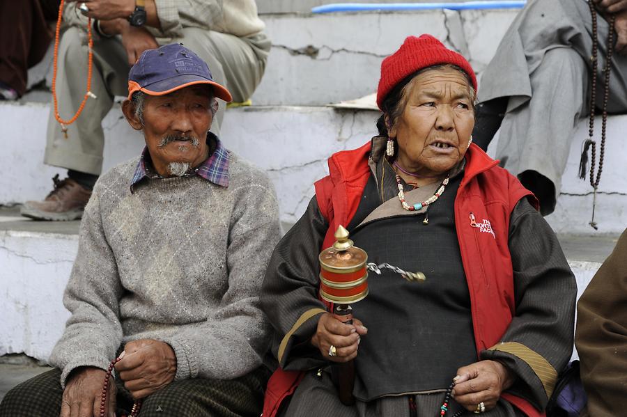 Jokhang Gompa Temple - Pilgrims