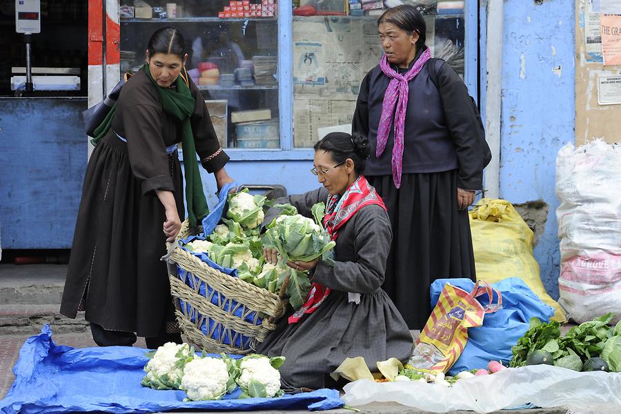 Main Bazaar - Vegetable Market