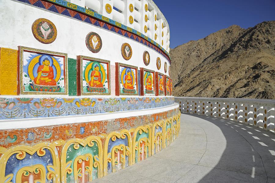 Shanti Stupa - Detail