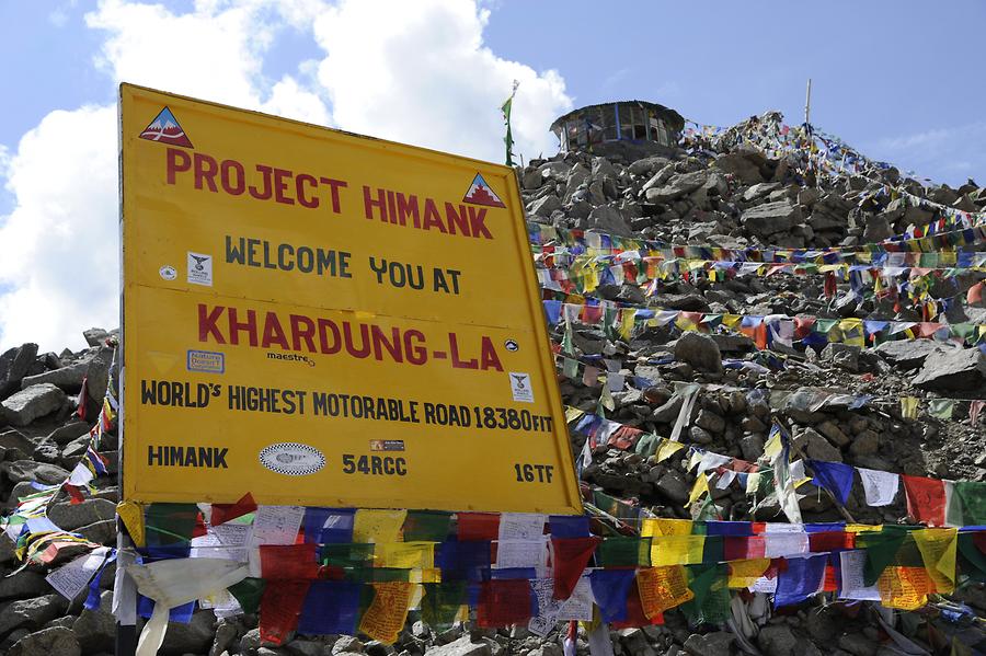 Khardung Pass - Summit