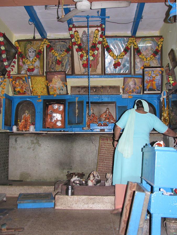 Old Delhi, Hindu sanctuary