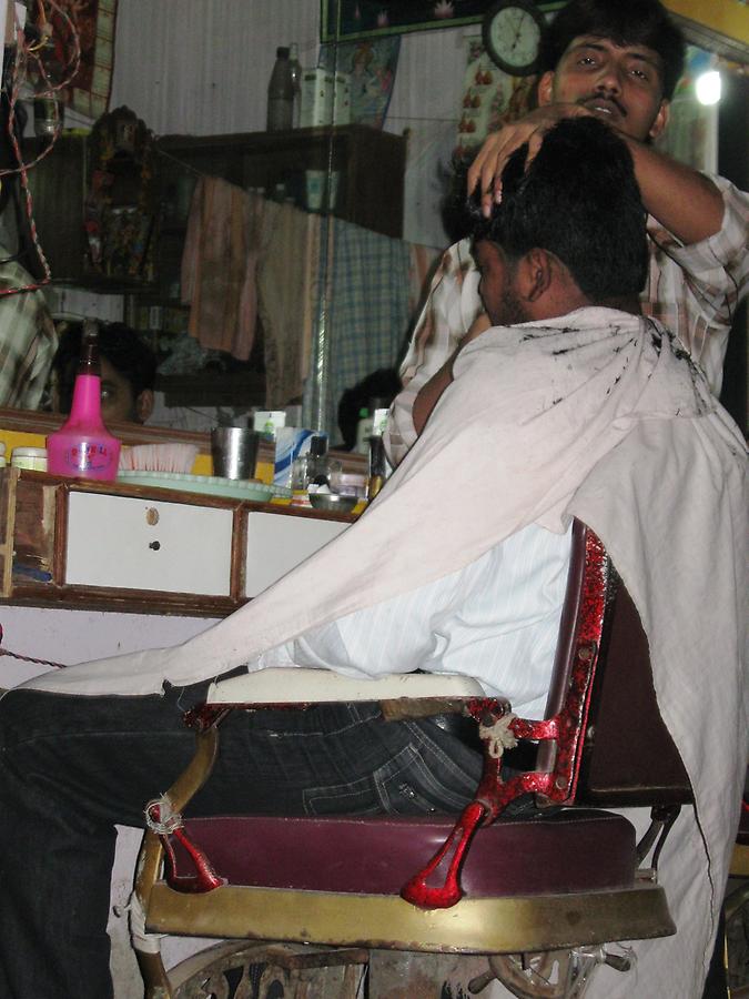 Hairdresser in Delhi