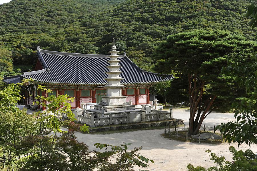 Beomeo Temple