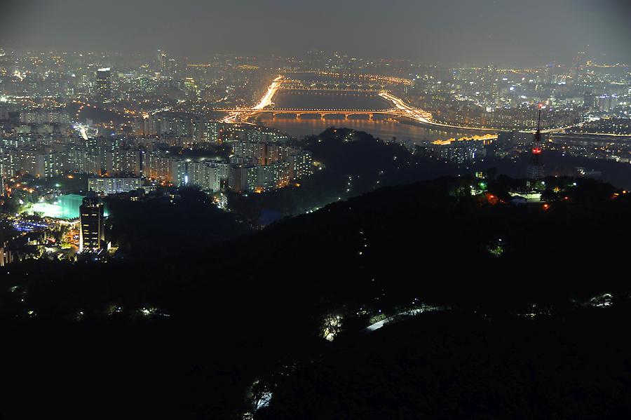 Seoul At Night 4 Seoul Pictures Korea South In Global Geography