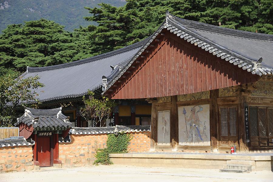 Tongdo Temple
