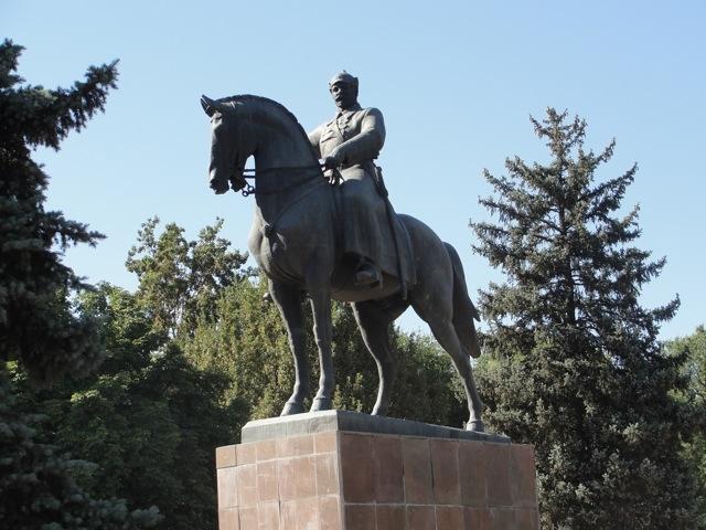 Statue of Mikhail Frunze