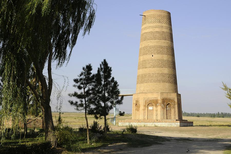 Burana - Minaret
