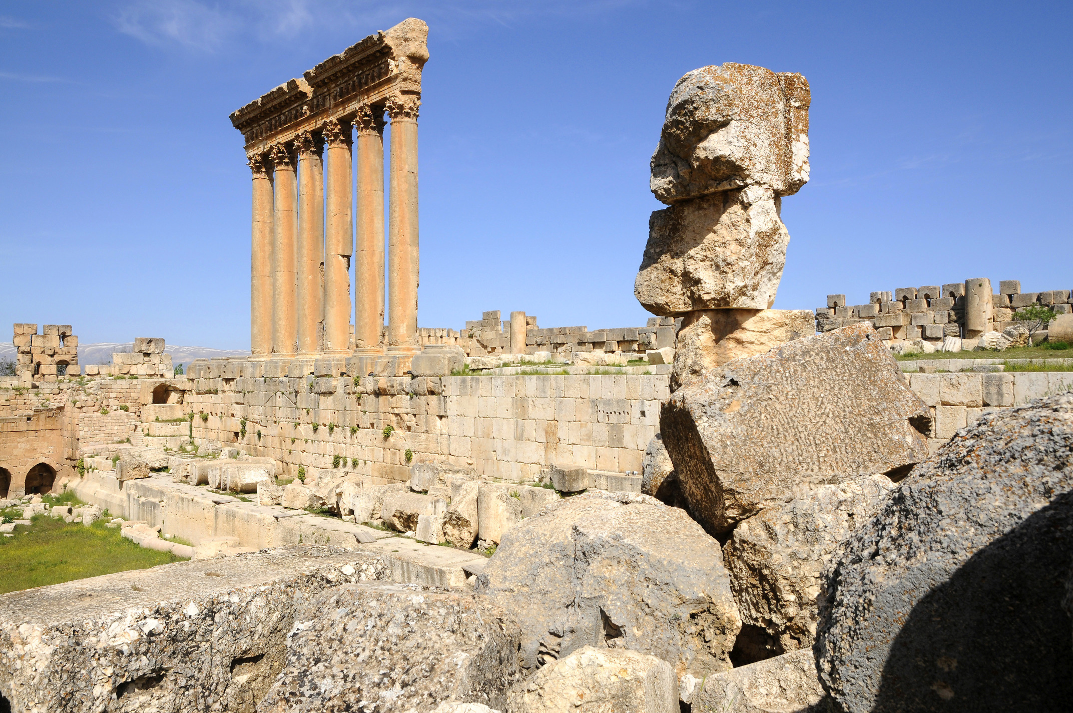 Temple of Jupiter (1) Baalbek Pictures Lebanon in GlobalGeography
