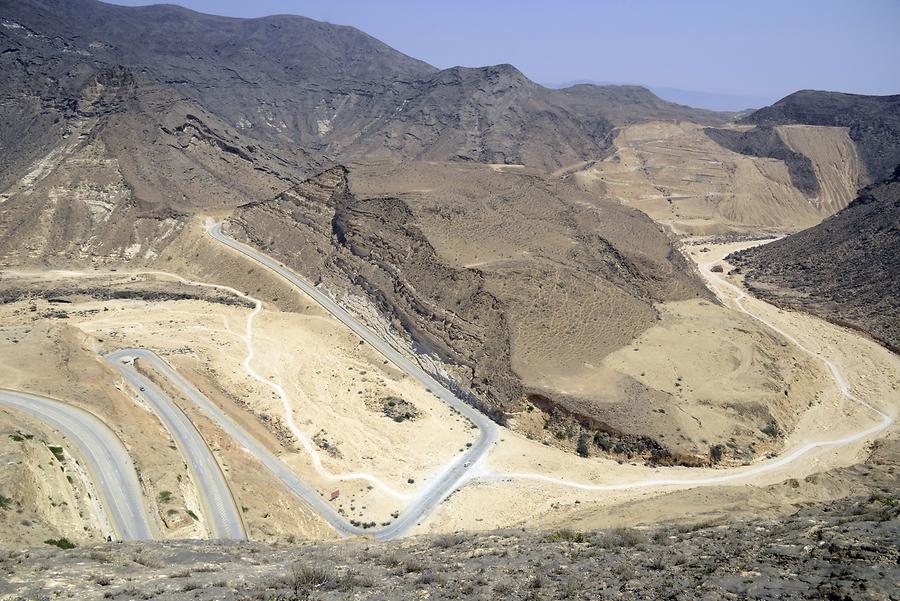 Zig-Zag Road to Jebel Qamar
