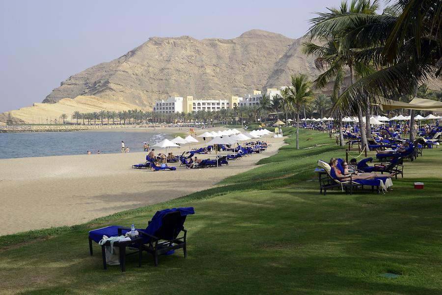 Bar Al Jissah Bay - Luxury Hotel