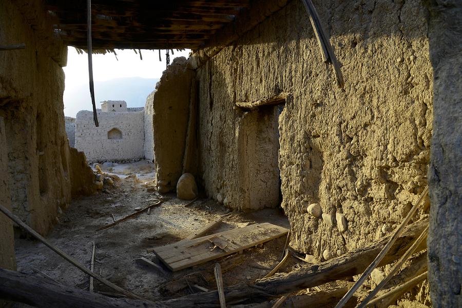 Izki - Mud-walled Houses