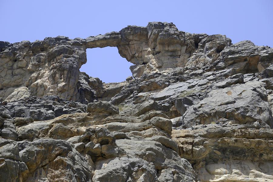 Wadi Tanuf - Rock Arch