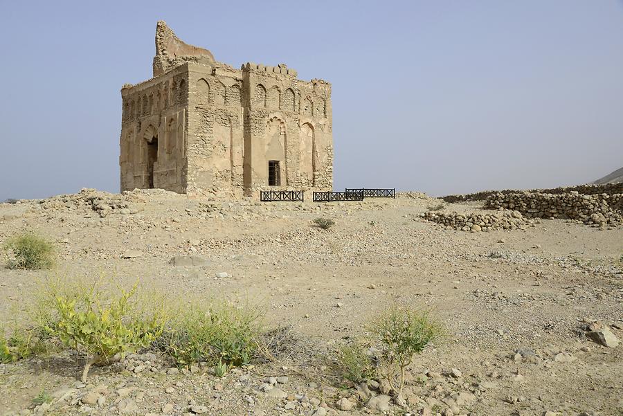 Qalhat - Bibi Maryam Mausoleum