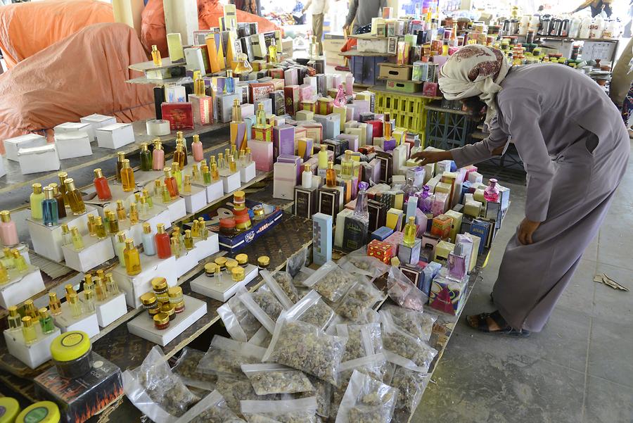 Sinaw - Thursday Market; Perfums