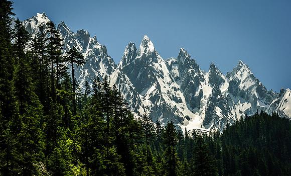 Hindu Kush mountain range, Photo: Designer429, from Wikicommons 