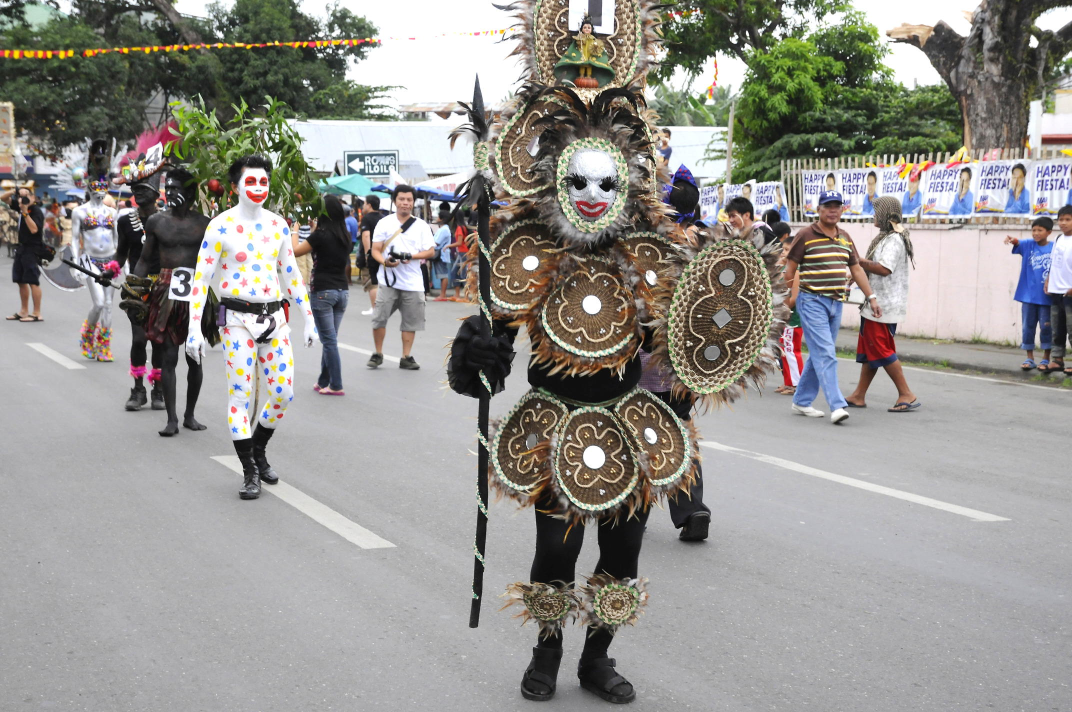 ati-atihan-parade-of-the-tribes-4-ati-atihan-festival-pictures