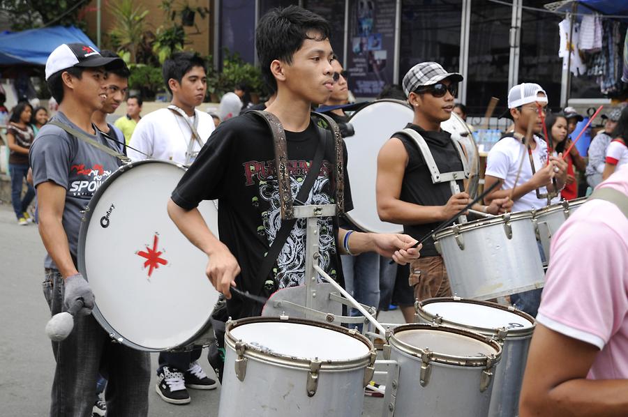 Atihan drummers