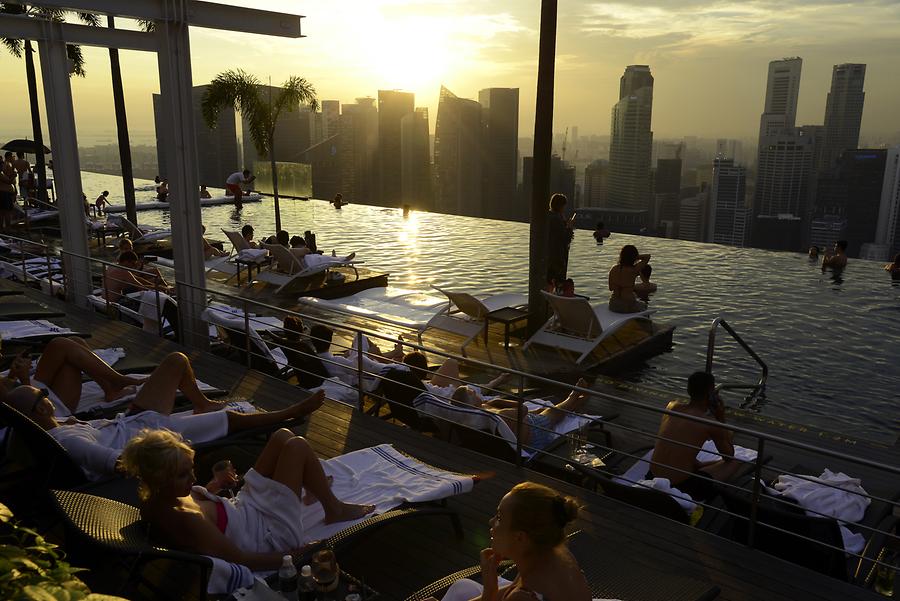 Marina Bay Sands Hotel - Rooftop Pool at Sunset