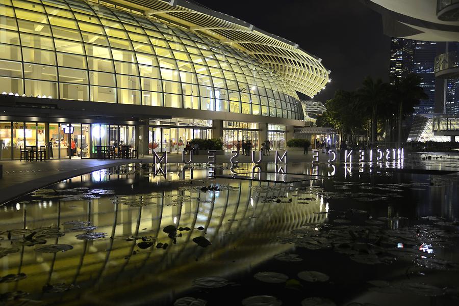 'The Shoppes at Marina Bay Sands' at Night
