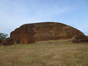 Anuradhapura - Dagoba (1)