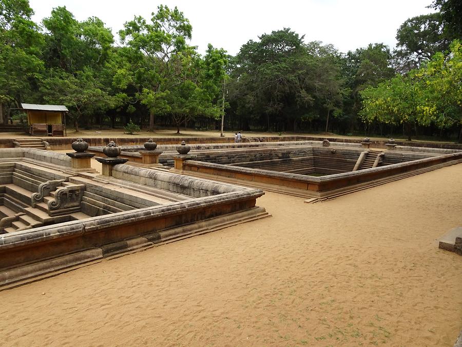 Anuradhapura - Kuttam Pokuna Bathing Tank