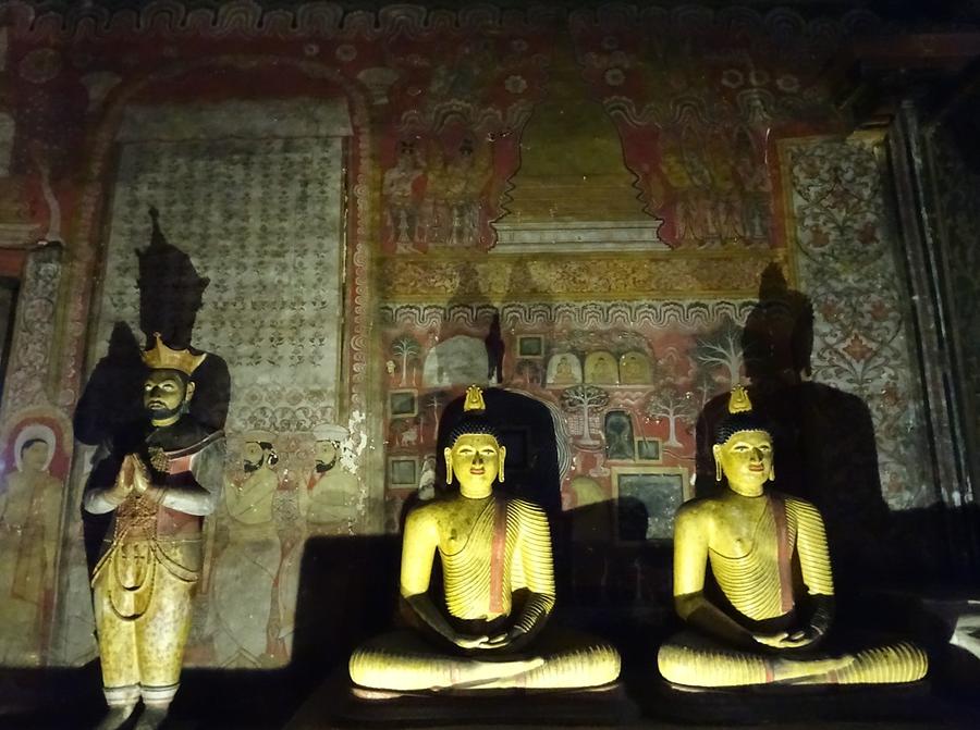 Dambulla - Cave Temple