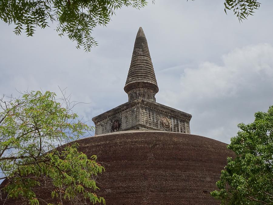 Polonnaruwa - Kiri Vehera