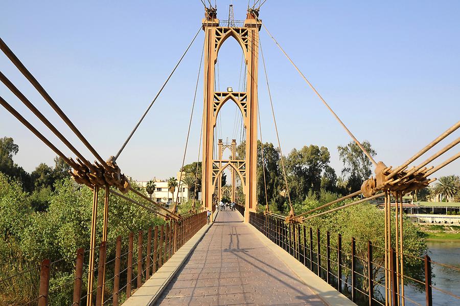 Suspension bridge Deir az Zur
