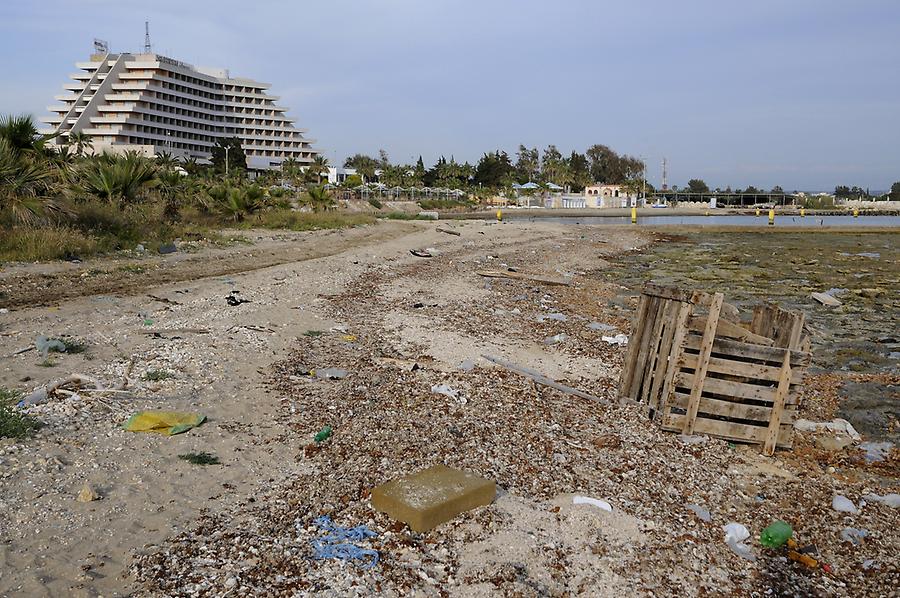 Garbage beach of Lattakia