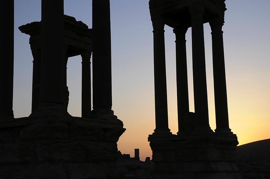 Sunrise over the Tetrapylon at Palmyra