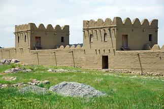 The City Walls of Hattusa (1)