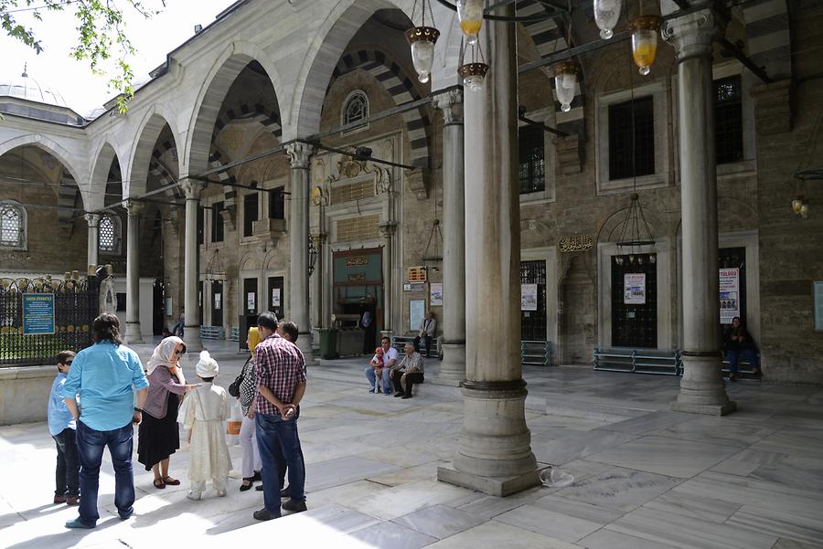 Eyüp Sultan Mosque - Courtyard