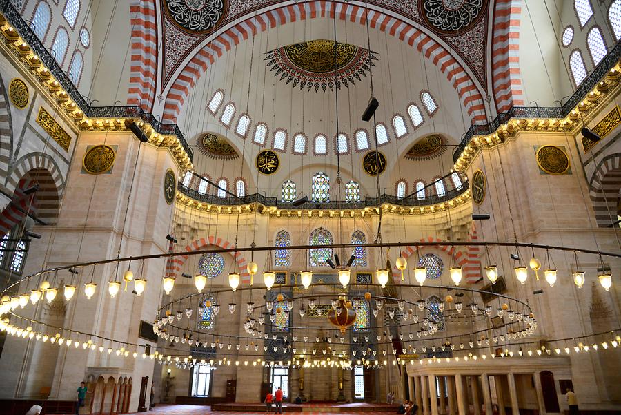 Süleymaniye Mosque - Inside