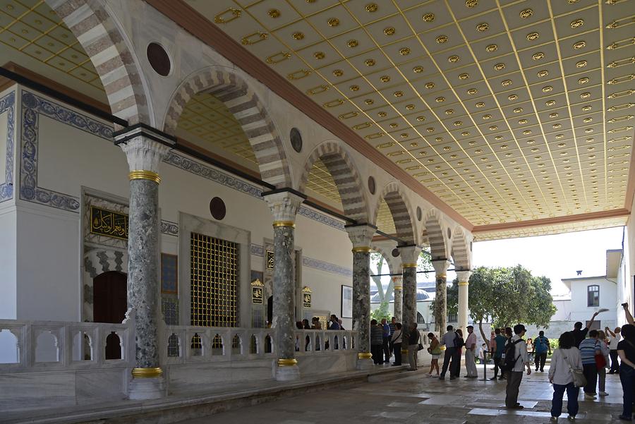 Topkapi Palace - Audience Chamber; Inside