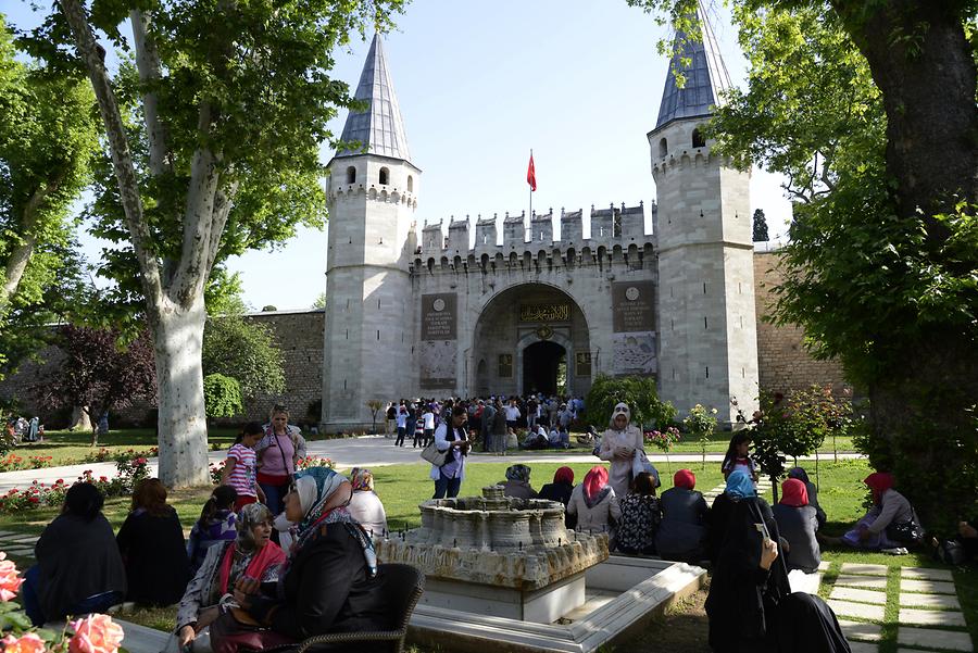 Topkapi Palace - Entrance