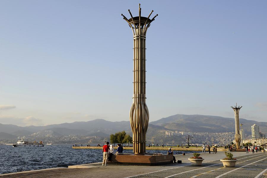 İzmir - Kordon; Modern Art