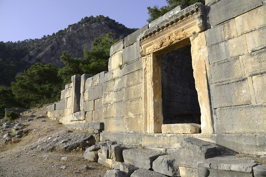Arykanda - Necropolis