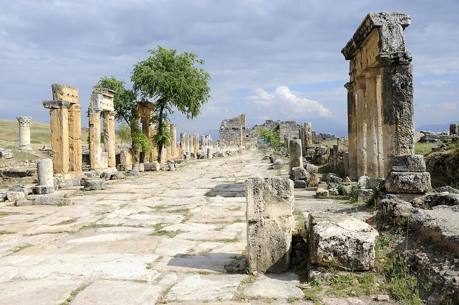 Pamukkale - Hierapolis; Frontinus Street